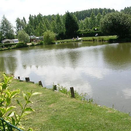 Auberge Des Etangs Roussent Buitenkant foto
