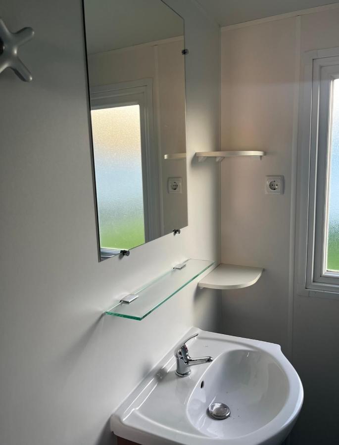 Auberge Des Etangs Roussent Buitenkant foto