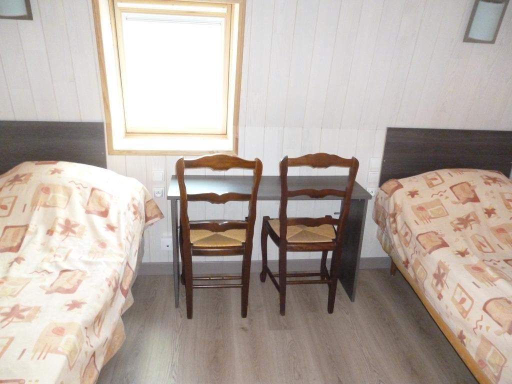 Auberge Des Etangs Roussent Buitenkant foto