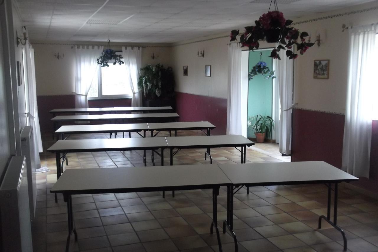 Auberge Des Etangs Roussent Buitenkant foto